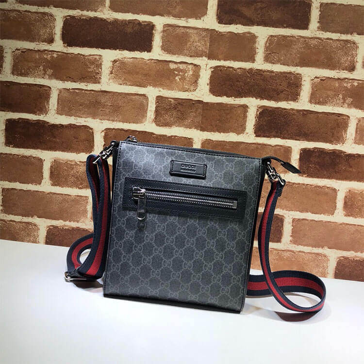 G*u*i gg black small messenger bag