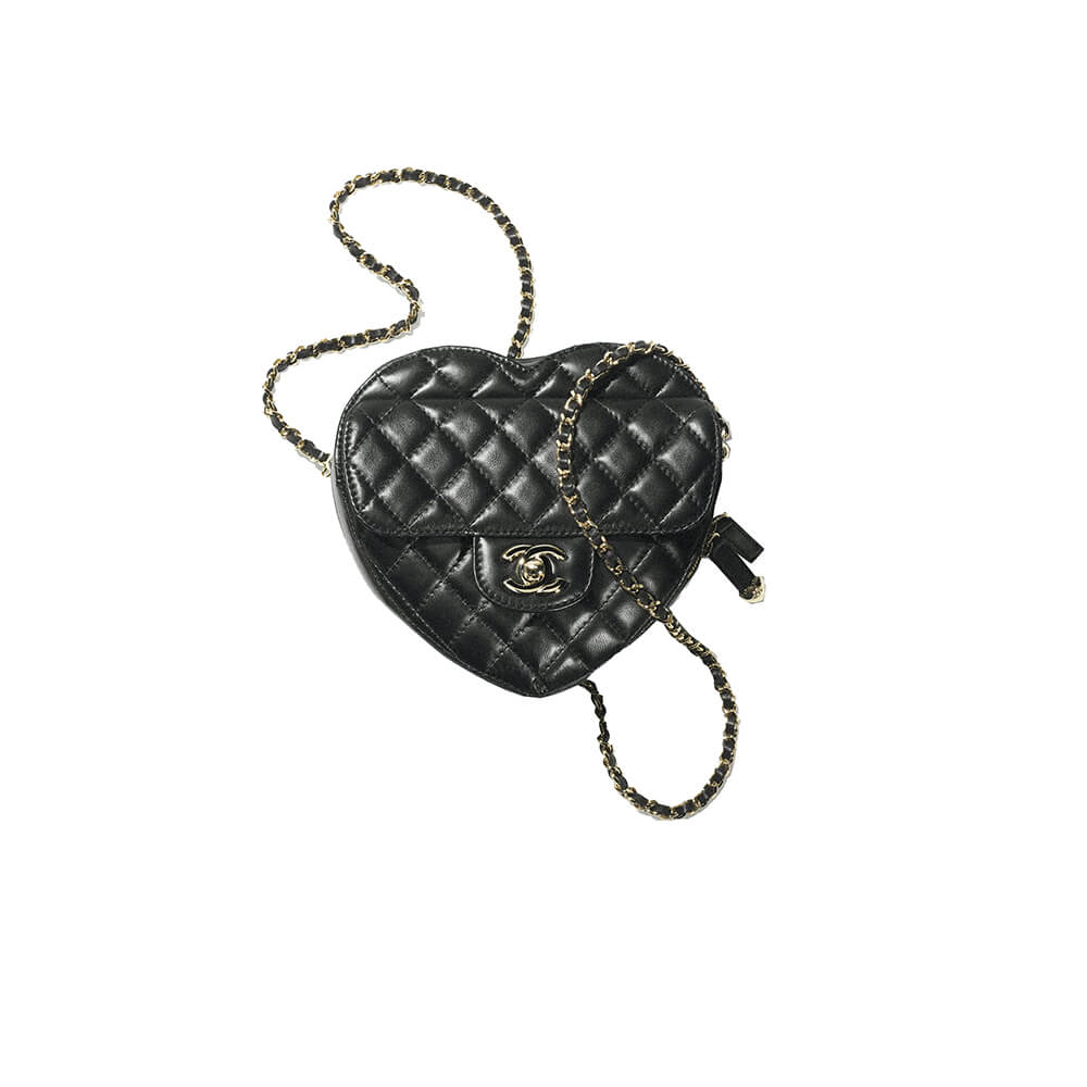 Ch*el 22s heart bag