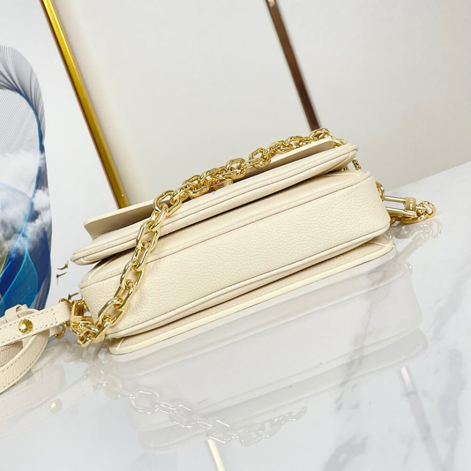 LV Pochette Metis East West