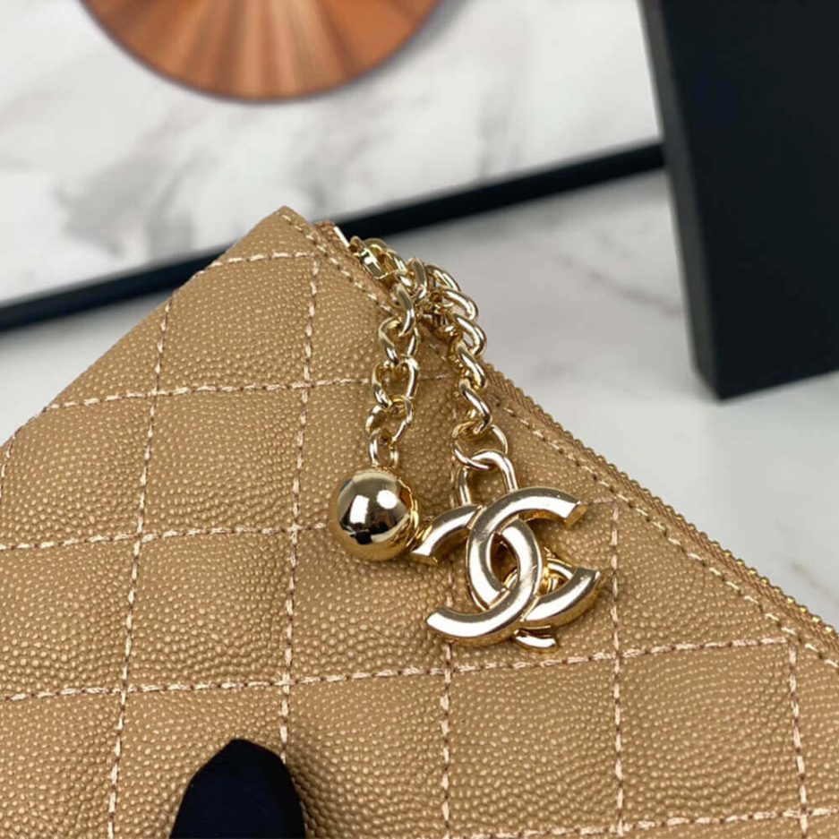 Ch*el classic small zip clutch