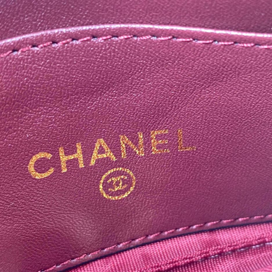 Ch*el classic small zip clutch