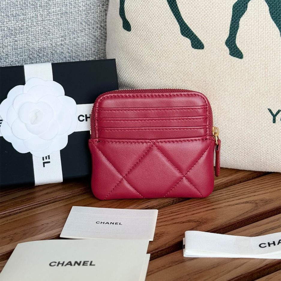 Ch*el 19 zipped coin purse